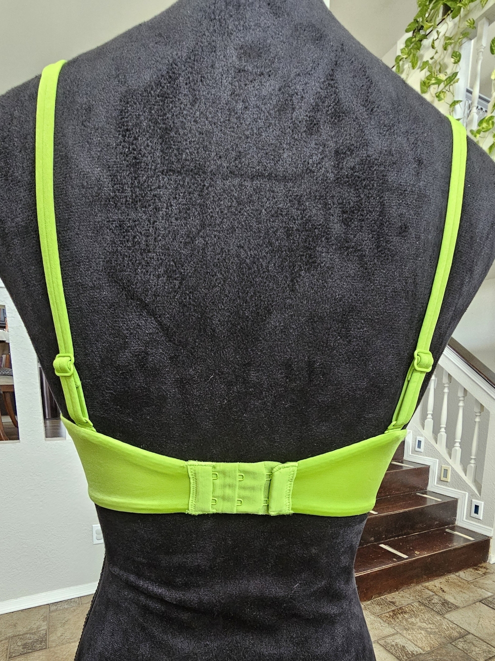 34D Victoria's Secret Neon Lime Sequin Push-Up Bra - Picture 11 of 14